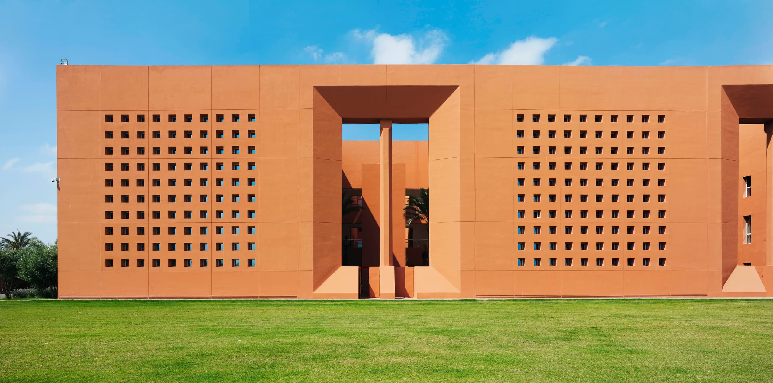 Bofill Taller De Arquitectura 2016 Ecole Des Mines Ben Guerir Image 09 Gregori