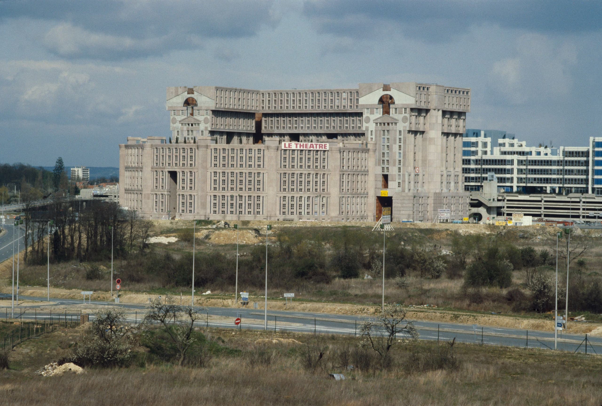 Bofill Taller De Arquitectura Studio Abraxas Image 09