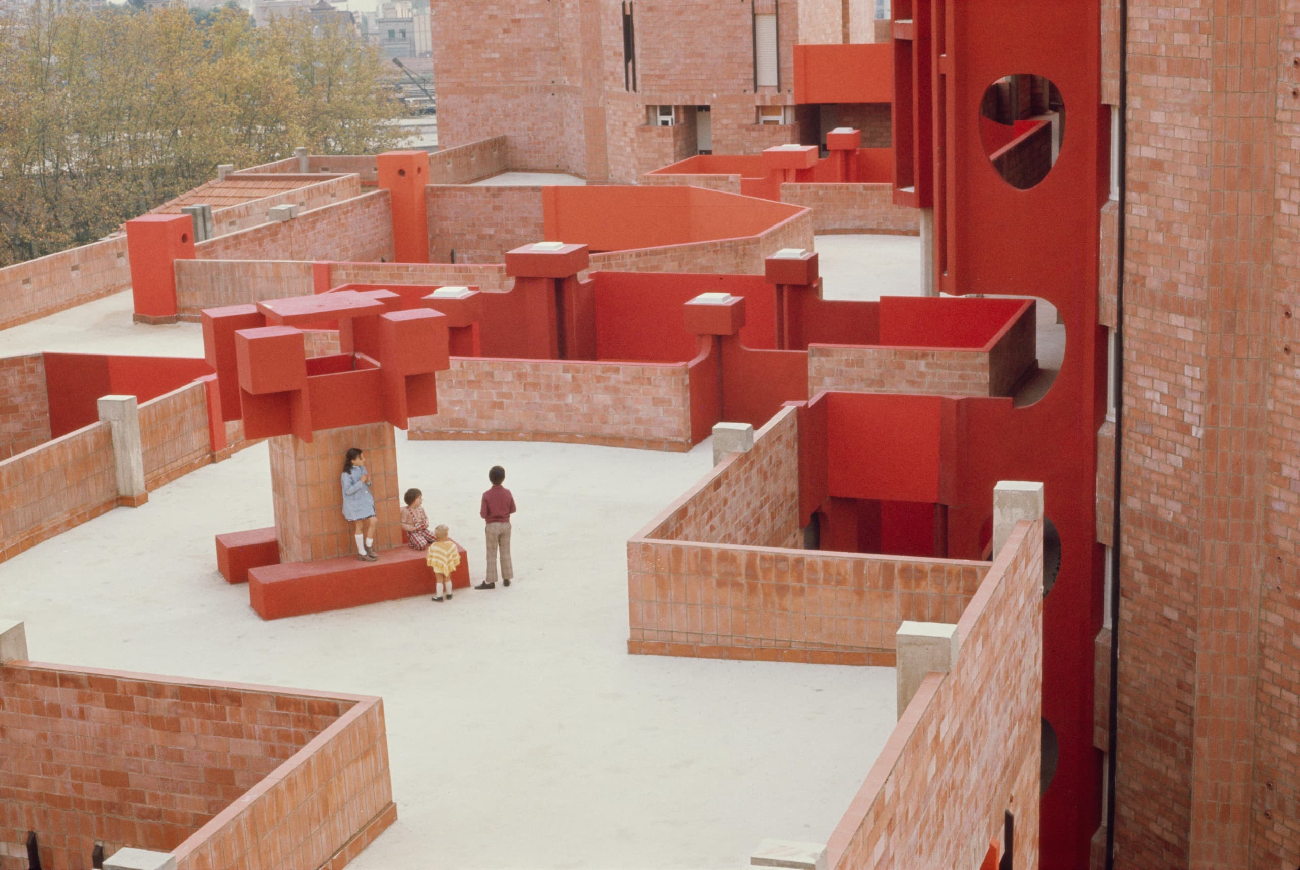 Bofill Taller De Arquitectura 1972 Barrio Gaudi Reus Image 25